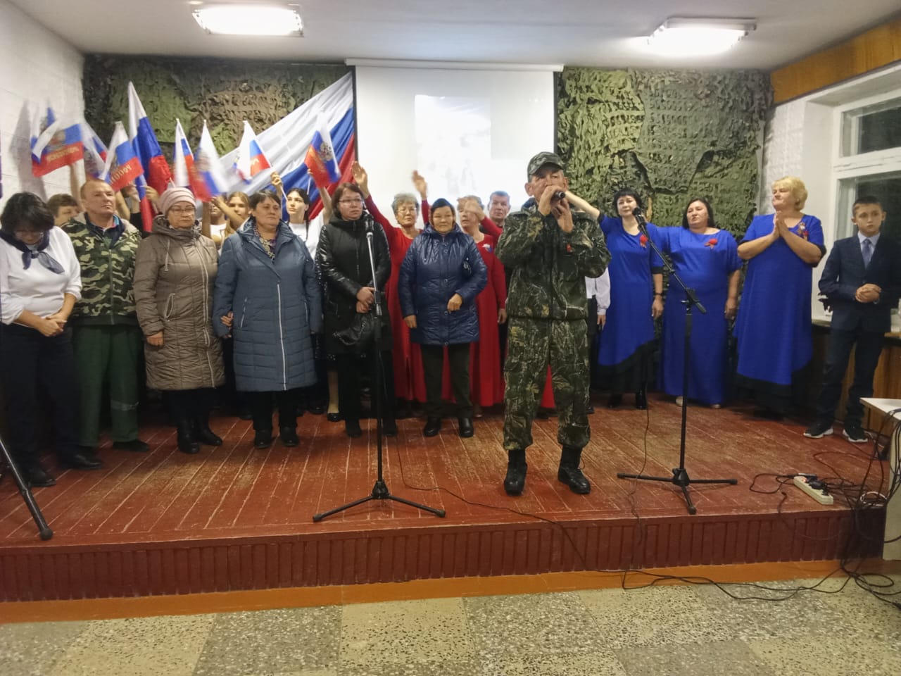 "Своих не бросаем".